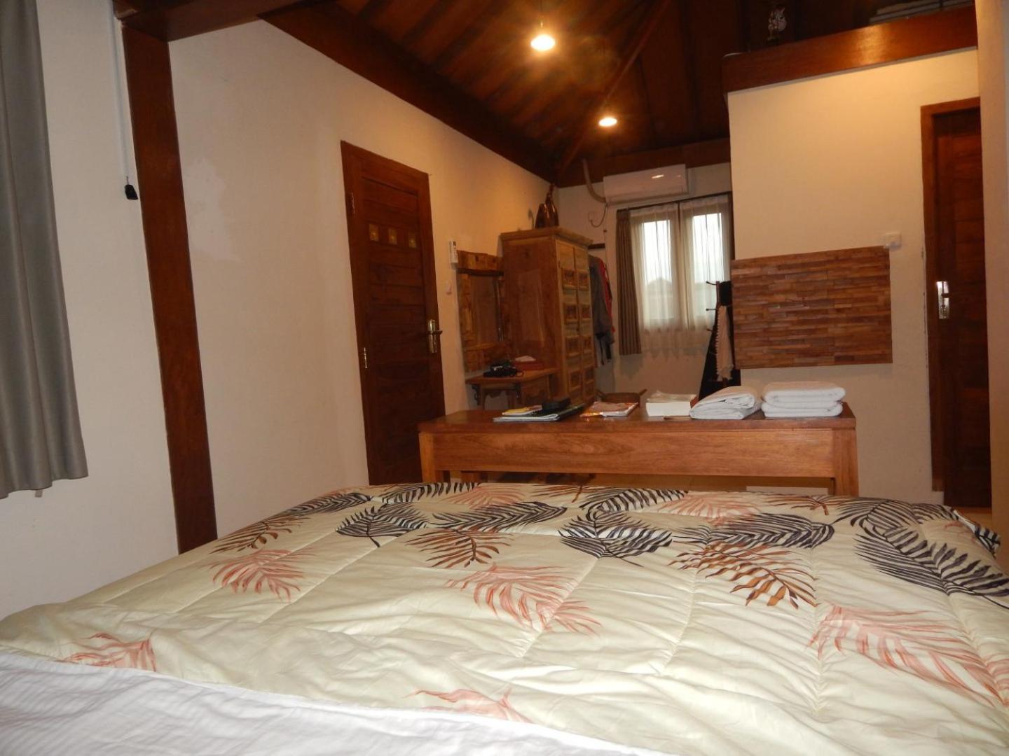 Alamanda Family Villas, Pool & Local Tours Yogyakarta Dış mekan fotoğraf