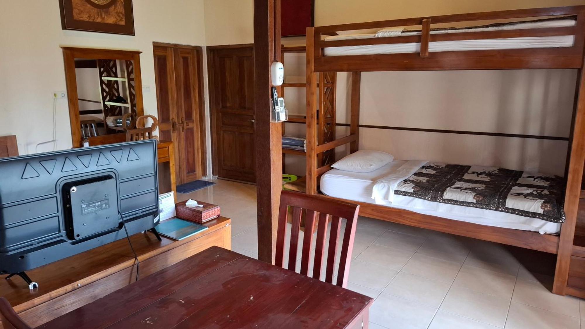Alamanda Family Villas, Pool & Local Tours Yogyakarta Dış mekan fotoğraf